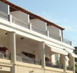 Oasis Hotel Masouri Eksteriør billede